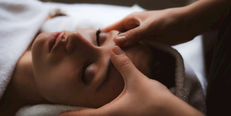 Massage Thải Độc Da